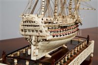 Lot 304 - AN EARLY 19TH-CENTURY POCKET MICROSCOPE...