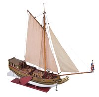 Lot 345 - A STATIC DISPLAY MODEL OF THE ROYAL YACHT MARY...