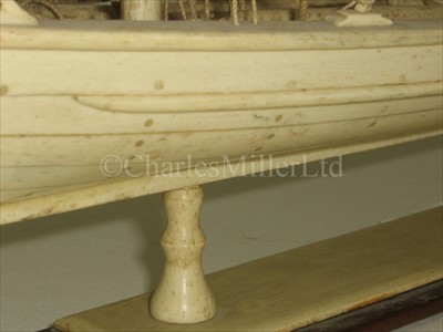 Lot 256 - A FINE 19TH-CENTURY BONE MODEL OF A NANTUCKET...