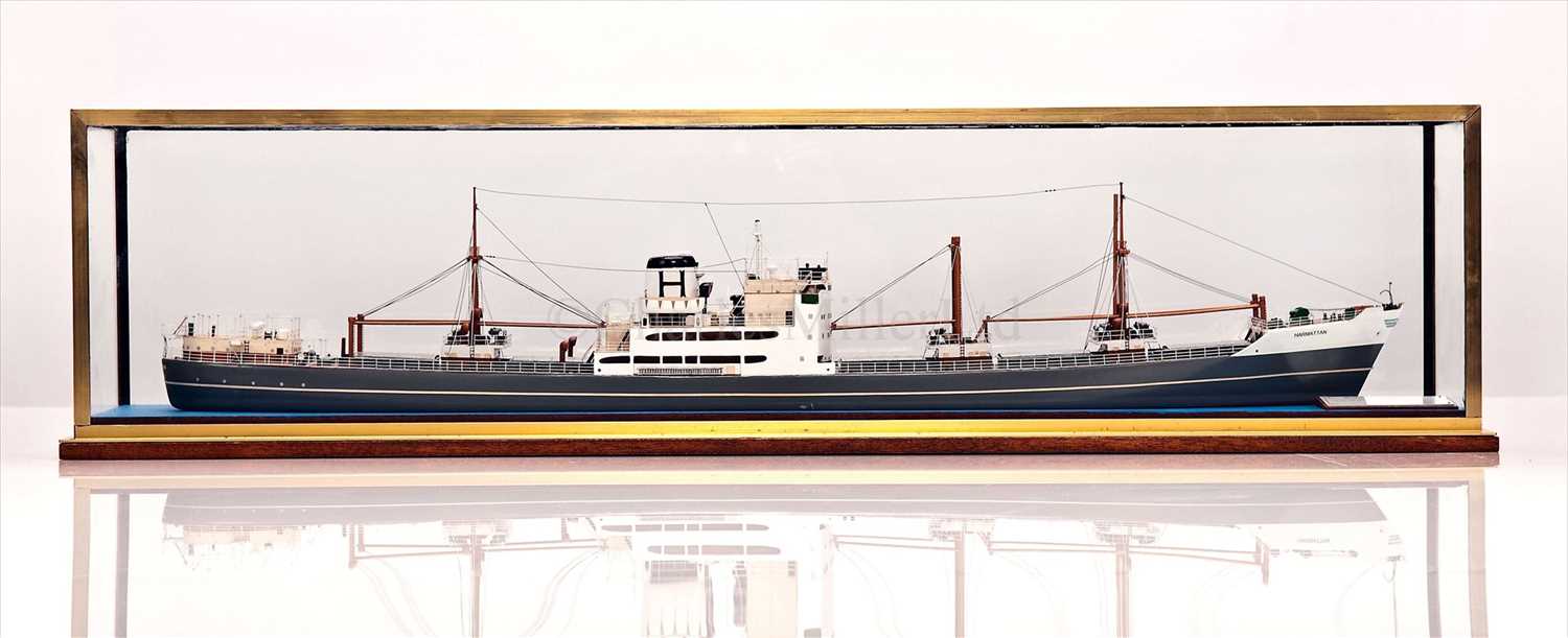 Lot 288 - A WELL-PRESENTED 1:96 SCALE WATERLINE MODEL OF...