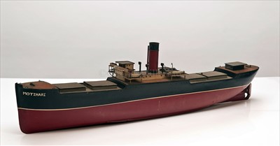 Lot 291 - A MODEL HULL POSSIBLY BY BASSETT-LOWKE OR...