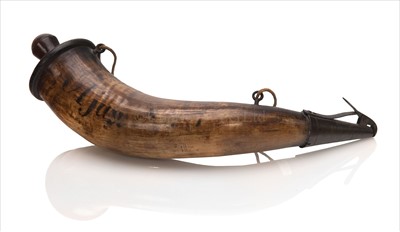 Lot 114 - AN EARLY 19TH-CENTURY POWDER HORN FROM H.M.S....