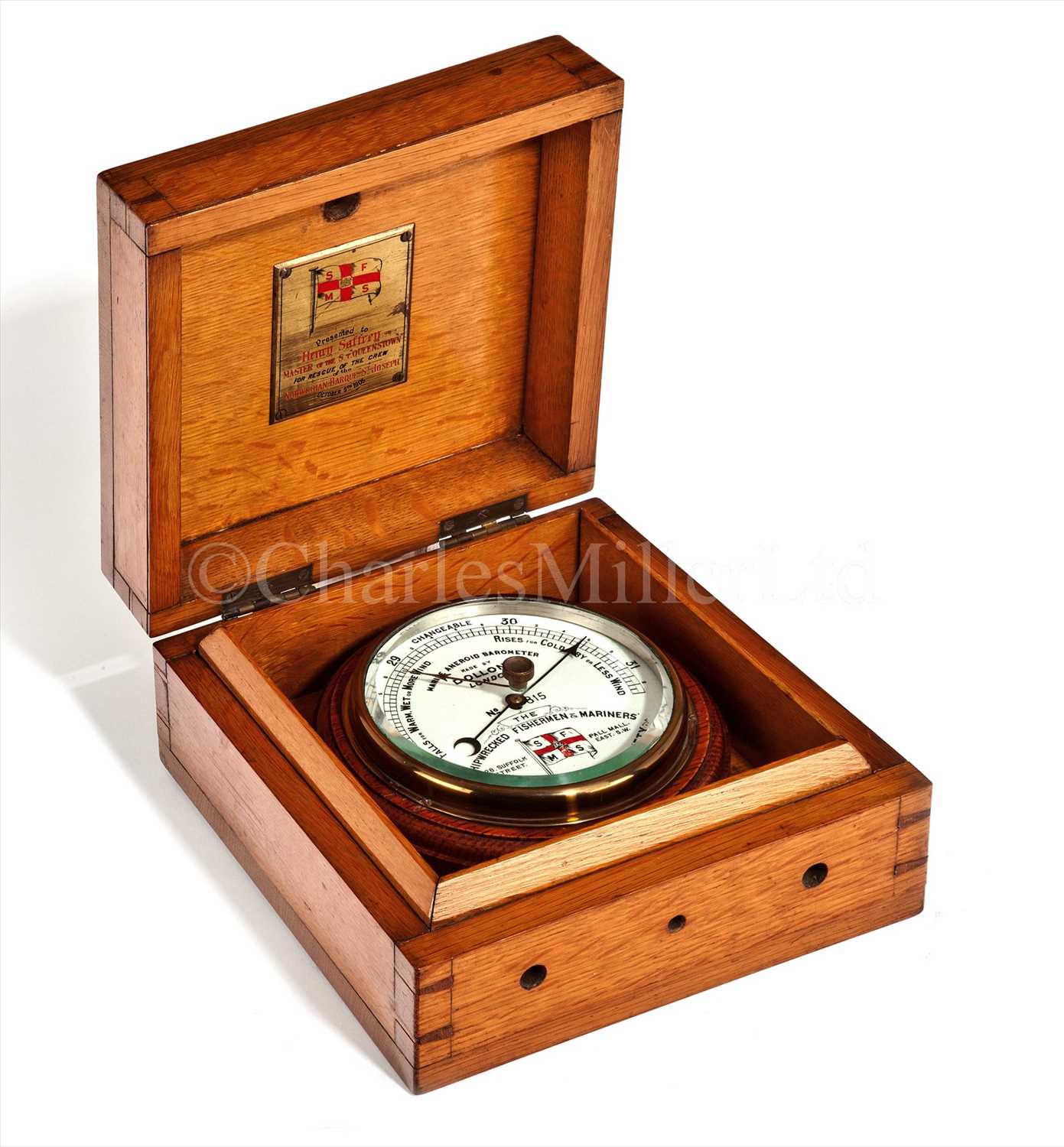 Lot 225 - A CASED ANEROID BAROMETER PRESENTATION SET