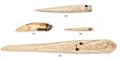 Lot 140 - A 19TH-CENTURY SAILOR WORK WHALEBONE FID<br/>of...