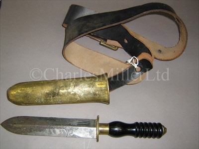 Lot 206 - A DIVER'S KNIFE AND BELT BY SIEBE GORMAN LTD...