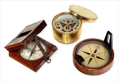 Lot 230 - A 20TH-CENTURY "TELL-TALE" COMPASS BY...