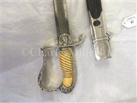Lot 67 - Ø AN UNIDENTIFIED NAVAL SWORD, THE HILT POSSIBLY CAPTURED DURING THE WAR OF 1812