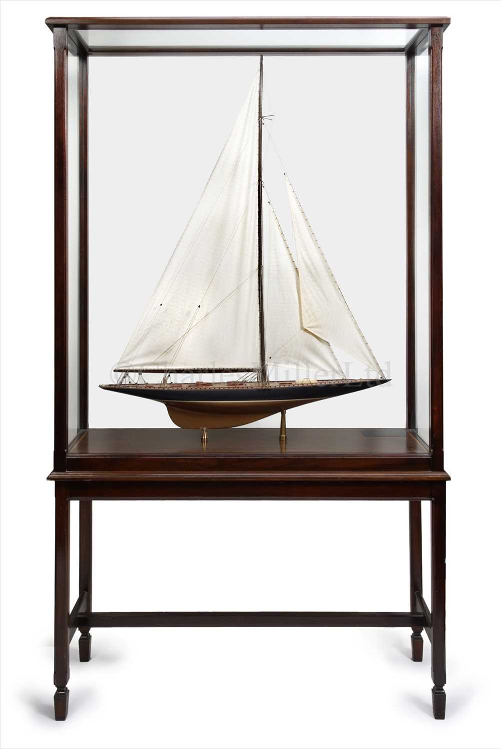 Lot 256 - A DETAILED STATIC DISPLAY MODEL OF THE...